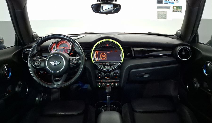 Mini Cooper S 2.0 COOPER HOT CHILI AT Hatchback 2016