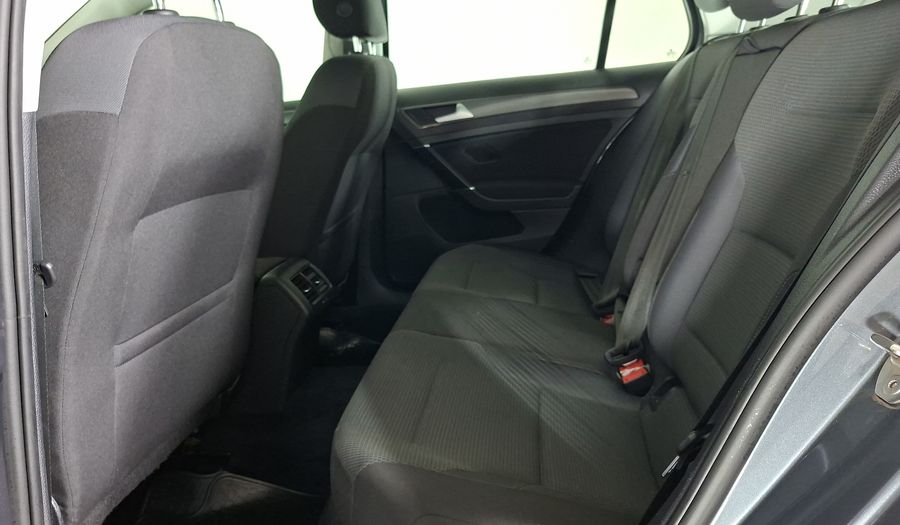 Volkswagen Golf 1.6 MSI COMFORTLINE Hatchback 2019