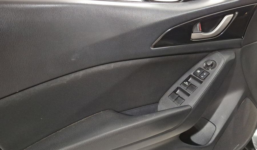 Mazda 3 2.0 SEDAN I TOURING TA Sedan 2016