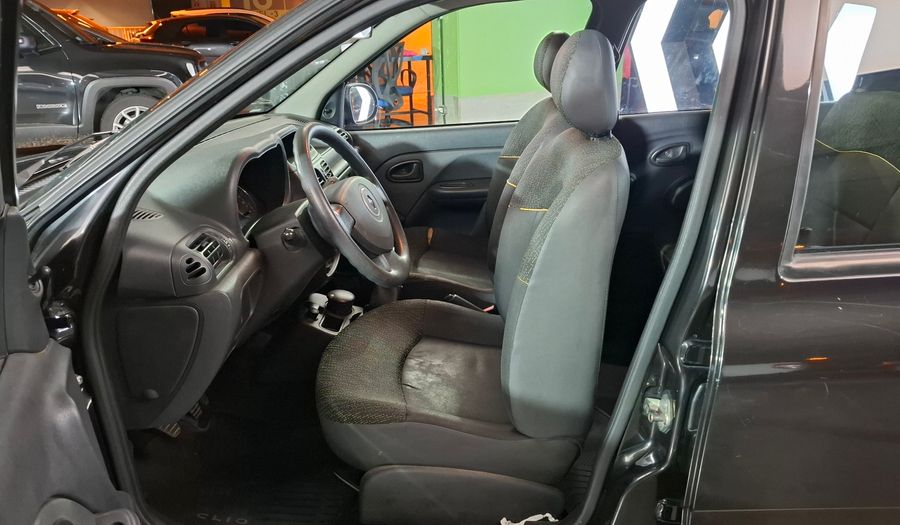 Renault Clio 1.2 MIO EXPRESSION PACK II MT Hatchback 2013