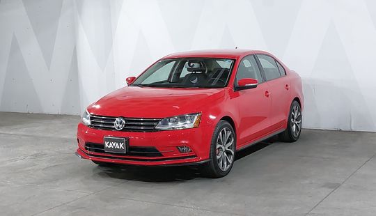 Volkswagen • Jetta