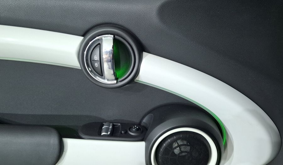 Mini Cooper S 1.6 COOPER COUPE HOT CHILI AT Coupe 2015