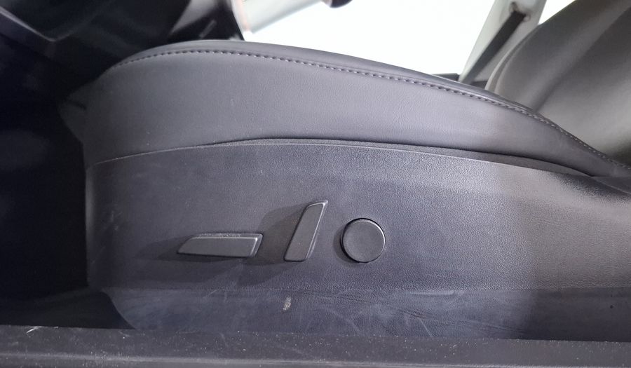 Tesla Model 3 PERFORMANCE 4WD Sedan 2020