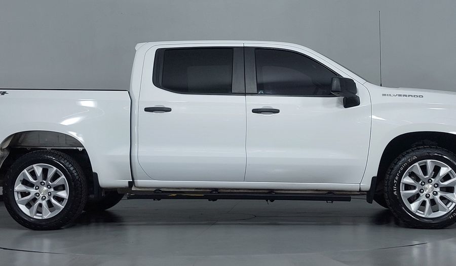 Chevrolet Silverado 1500 5.3 SILVERADO CUSTOM K AUTO 4WD Pickup 2021