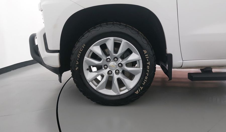 Chevrolet Silverado 1500 5.3 SILVERADO CUSTOM K AUTO 4WD Pickup 2021