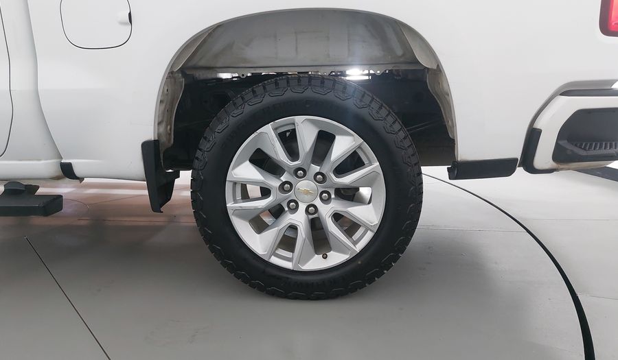 Chevrolet Silverado 1500 5.3 SILVERADO CUSTOM K AUTO 4WD Pickup 2021