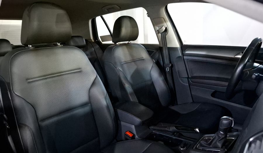 Volkswagen Golf 1.4 COMFORTLINE DSG Hatchback 2016