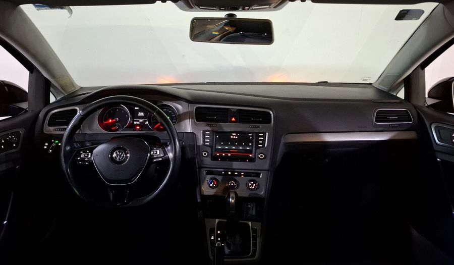 Volkswagen Golf 1.4 COMFORTLINE DSG Hatchback 2016