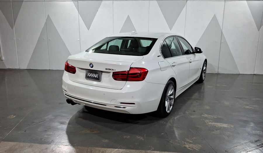 Bmw Serie 3 2.0 330E A LUXURY LINE AUTO Sedan 2017