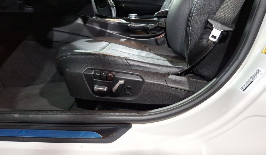 Bmw Serie 3 2.0 330E A LUXURY LINE AUTO Sedan 2017