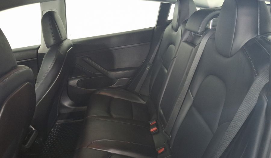 Tesla Model 3 STANDARD RANGE PLUS Sedan 2020