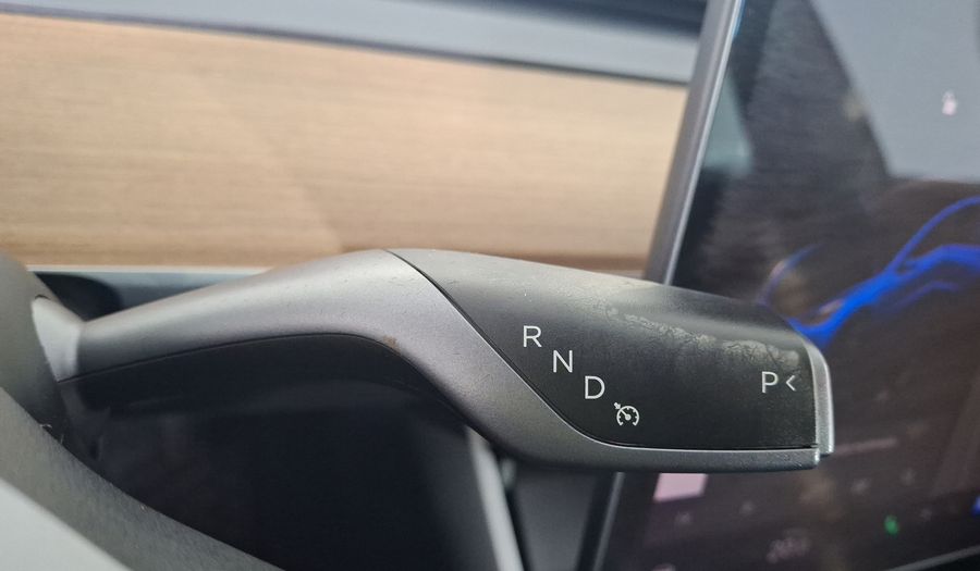 Tesla Model 3 STANDARD RANGE PLUS Sedan 2020