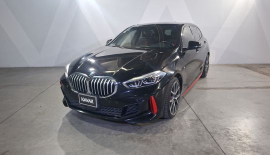 2022 • 31,260 km • Automático