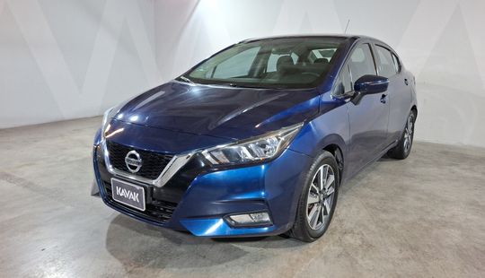 Nissan • Versa