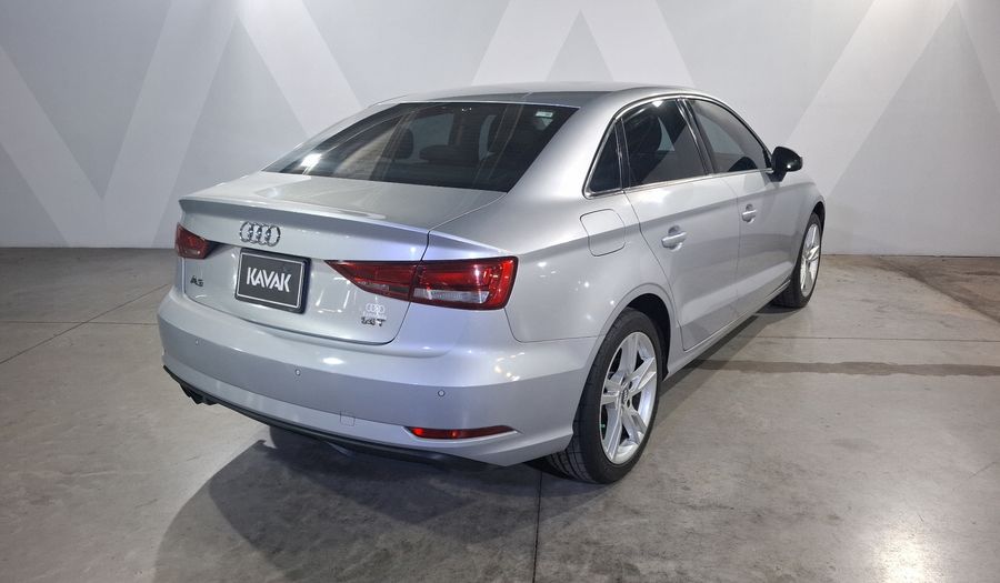 Audi A3 1.4 DYNAMIC DCT Sedan 2018