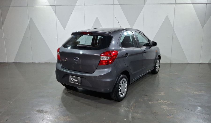 Ford Figo 1.5 FIGO IMPULSE A/A MT Hatchback 2017