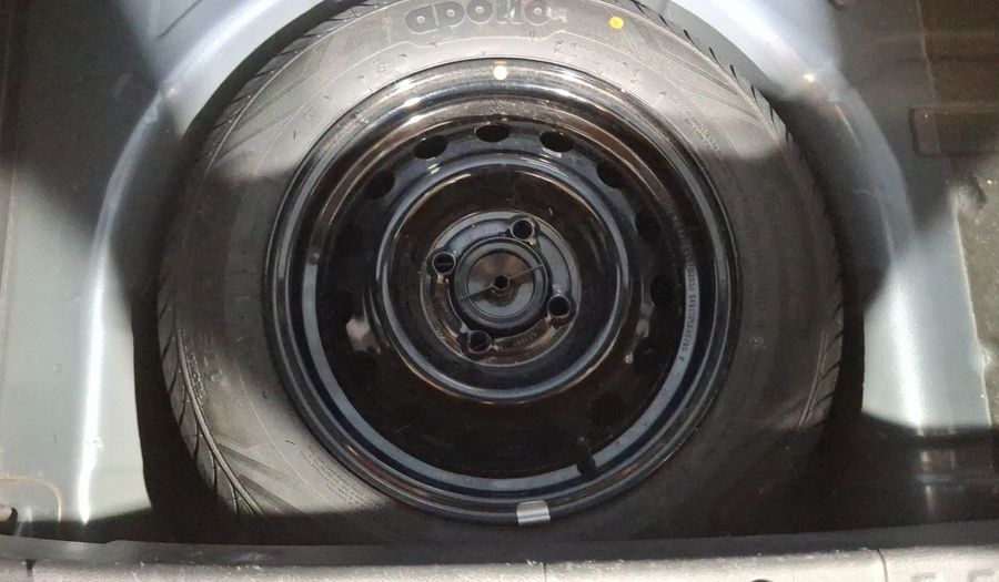 Ford Figo 1.5 FIGO IMPULSE A/A MT Hatchback 2017