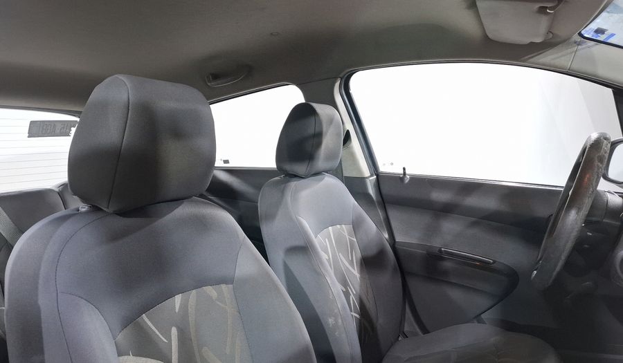 Chevrolet Spark 1.2 LT B MT Hatchback 2015