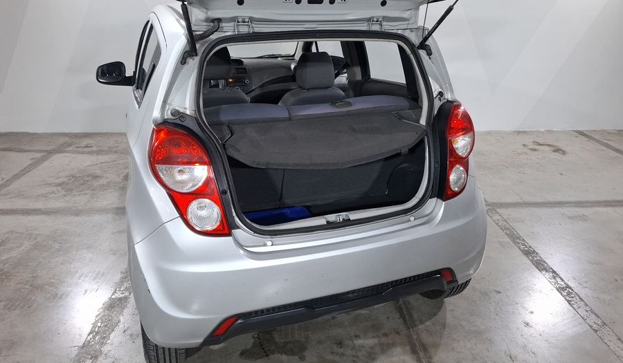 Chevrolet Spark 1.2 LT B MT Hatchback 2015