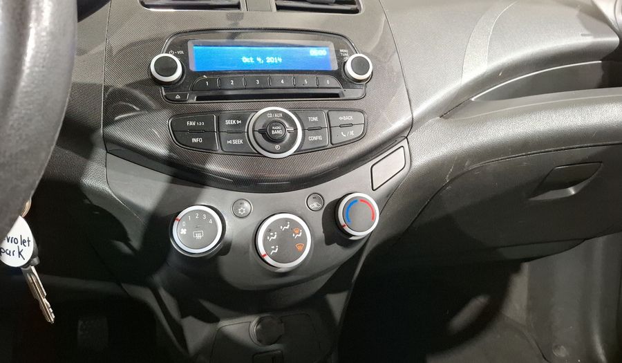 Chevrolet Spark 1.2 LT B MT Hatchback 2015