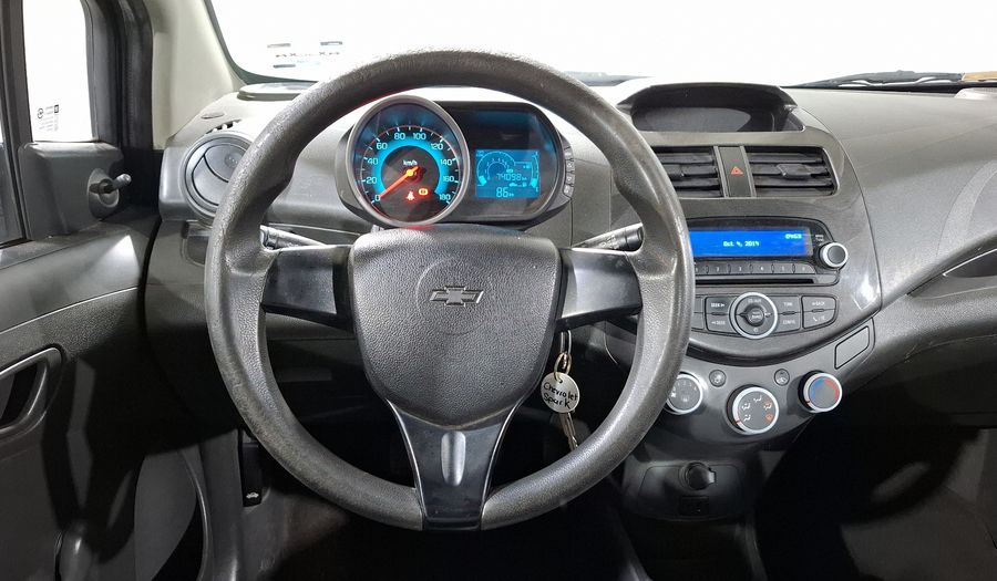 Chevrolet Spark 1.2 LT B MT Hatchback 2015