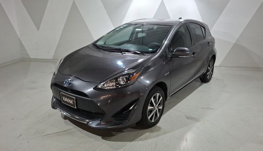 Toyota • Prius C