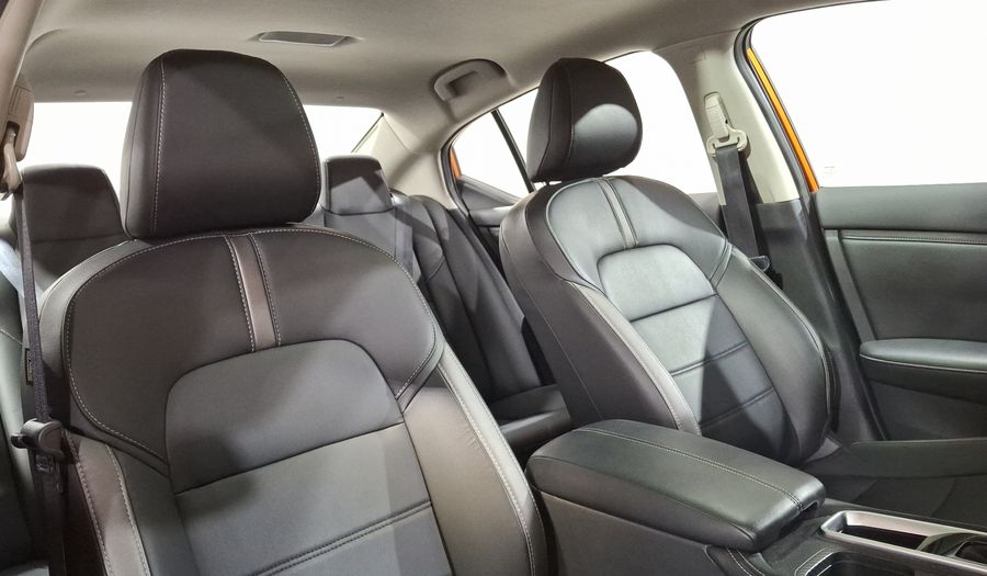 Nissan Sentra 2.0 EXCLUSIVE BITONO AUTO Sedan 2020