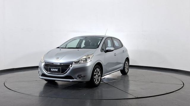 Peugeot • 208