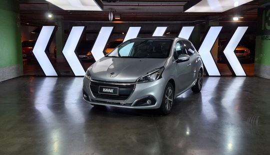 Peugeot • 208