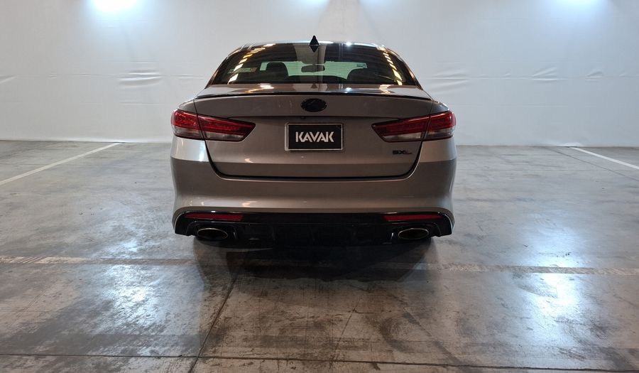 Kia Optima 2.0 TURBO GDI SXL AT Sedan 2017