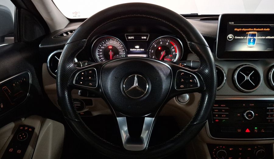 Mercedes Benz Clase Gla 1.6 GLA 200 CGI SPORT Suv 2017