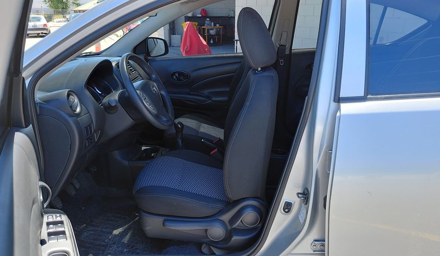 Nissan Versa 1.6 SENSE Sedan 2018