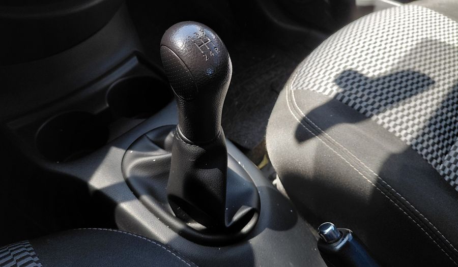 Nissan Versa 1.6 SENSE Sedan 2018