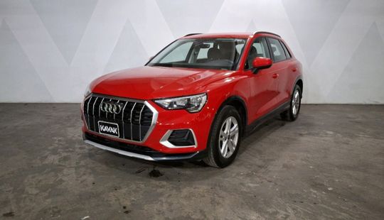 Audi • Q3