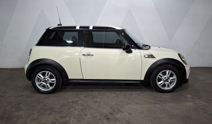 Mini Cooper 1.6 COOPER SALT Hatchback 2013