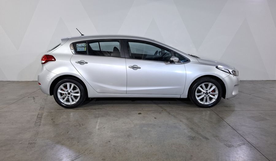 Kia Forte 2.0 EX Hatchback 2018