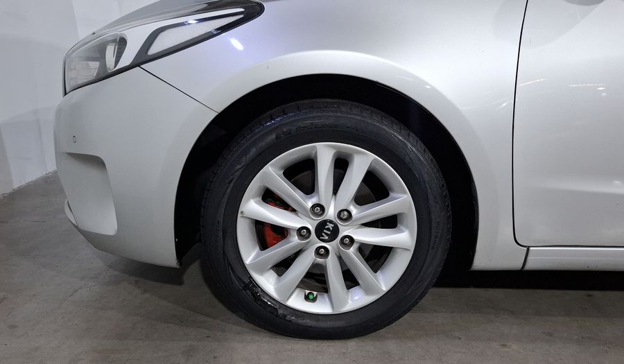 Kia Forte 2.0 EX Hatchback 2018