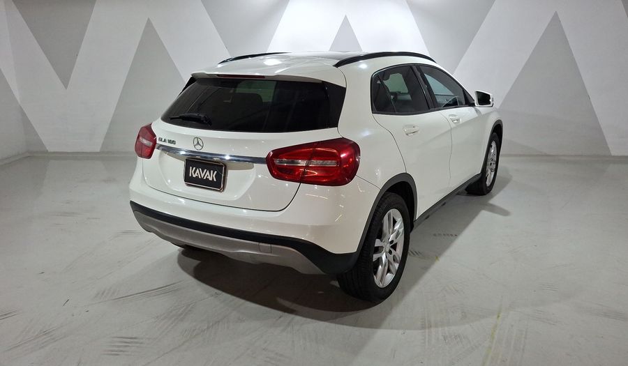 Mercedes Benz Clase Gla 1.6 GLA 180 CGI Suv 2017
