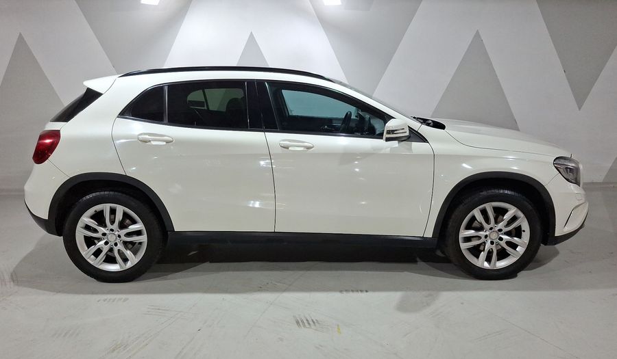 Mercedes Benz Clase Gla 1.6 GLA 180 CGI Suv 2017