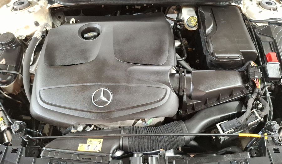 Mercedes Benz Clase Gla 1.6 GLA 180 CGI Suv 2017