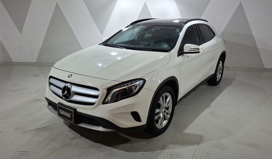 Mercedes Benz Clase Gla 1.6 GLA 180 CGI Suv 2017