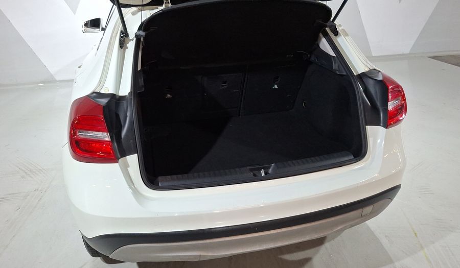 Mercedes Benz Clase Gla 1.6 GLA 180 CGI Suv 2017