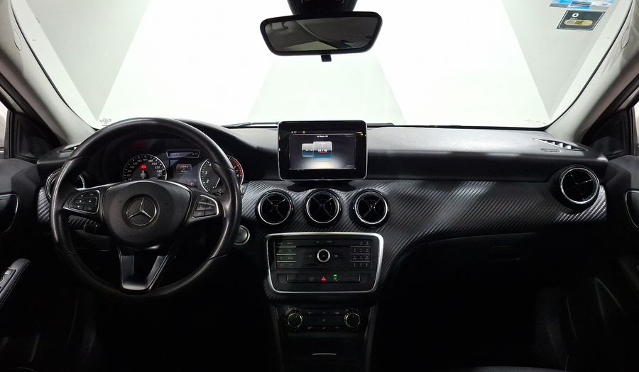 Mercedes Benz Clase Gla 1.6 GLA 180 CGI Suv 2017