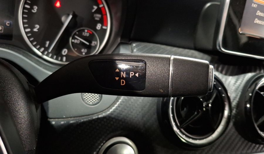 Mercedes Benz Clase Gla 1.6 GLA 180 CGI Suv 2017