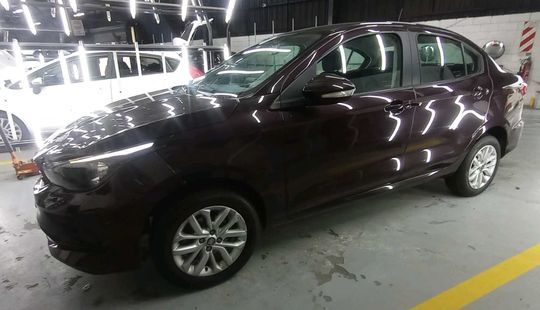 Fiat • Cronos