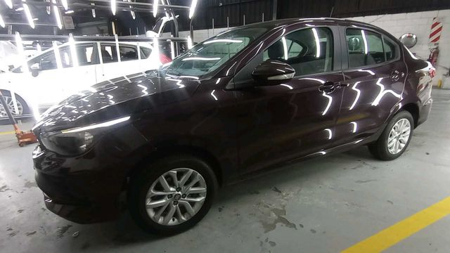 Fiat • Cronos