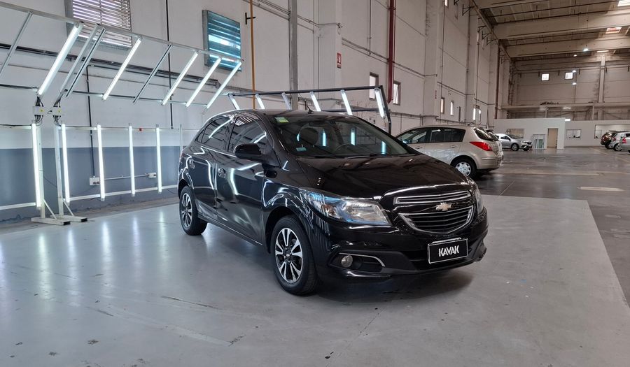 Chevrolet Onix 1.4 LTZ Hatchback 2013