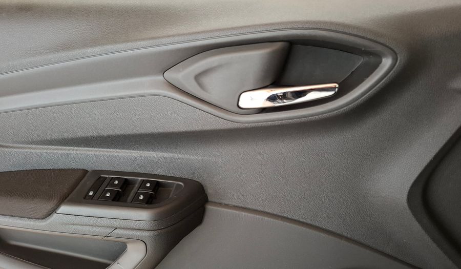 Chevrolet Onix 1.4 LTZ Hatchback 2013