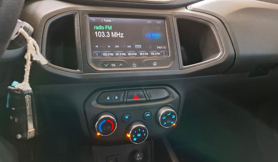 Chevrolet Onix 1.4 LTZ Hatchback 2013