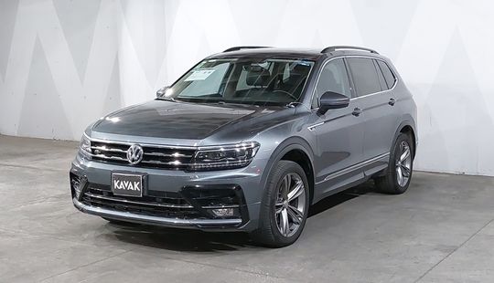 Volkswagen • Tiguan